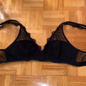 Black Aerie lace bralette